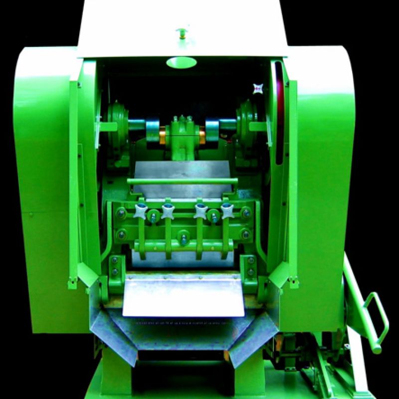 WINICKER & LIEBER cutting machine model WA-3-R, opened front cover.jpg